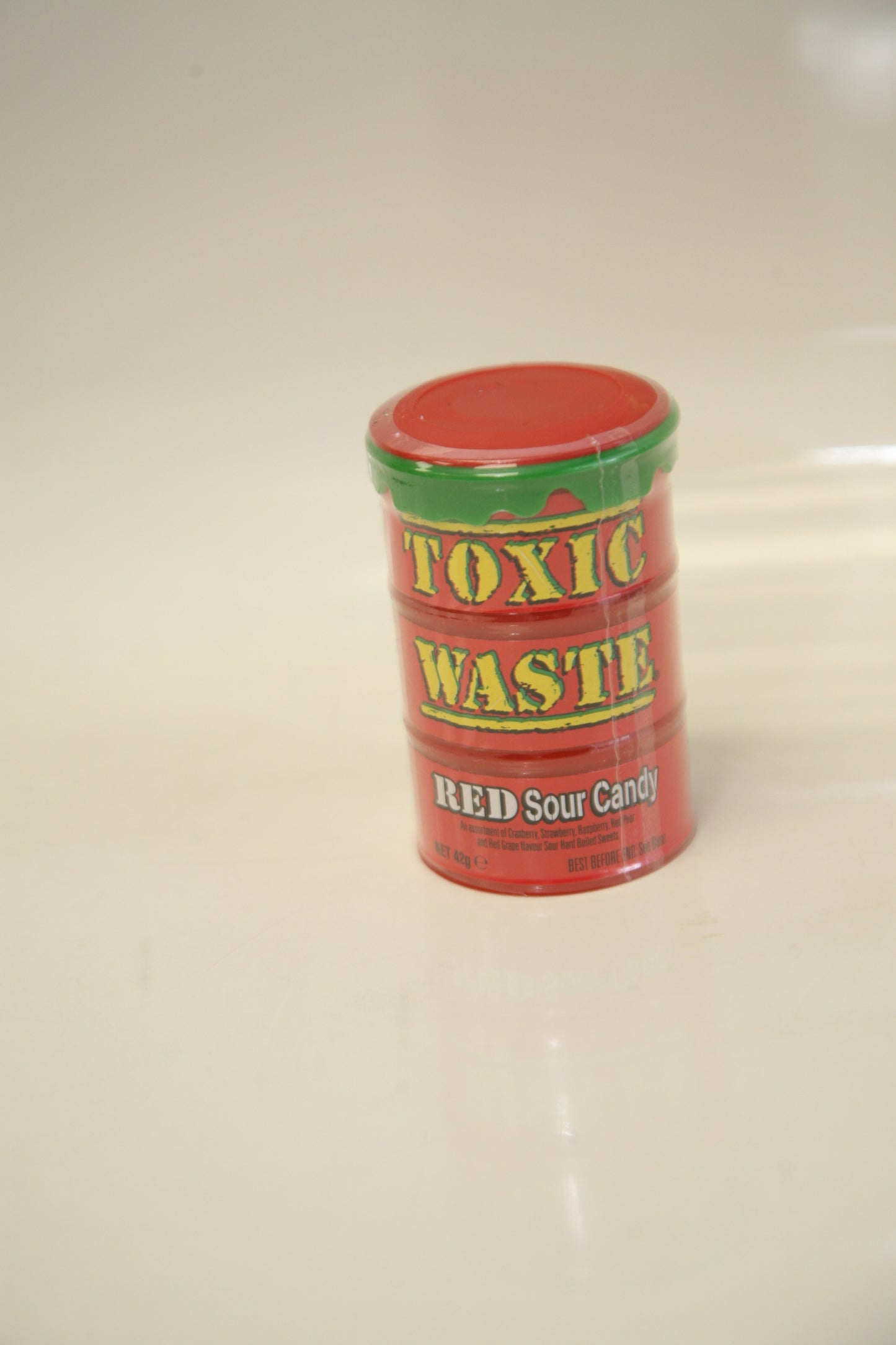 Toxic Waste Nuclear Fusion Drum Extreme RED Sour Candy (42g)