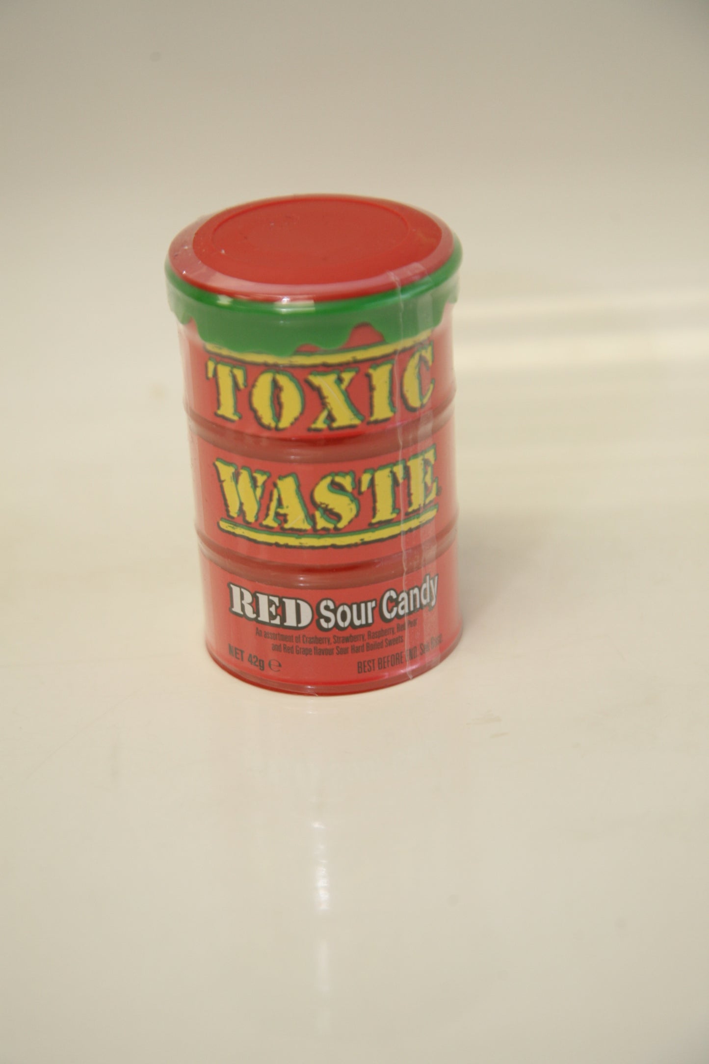 Toxic Waste Nuclear Fusion Drum Extreme RED Sour Candy (42g)